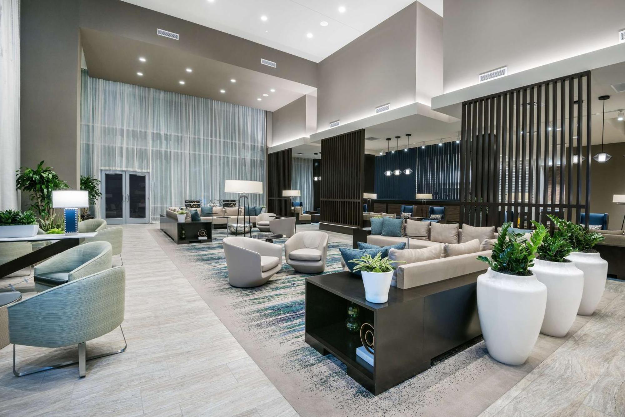 Embassy Suites By Hilton College Station Exterior photo